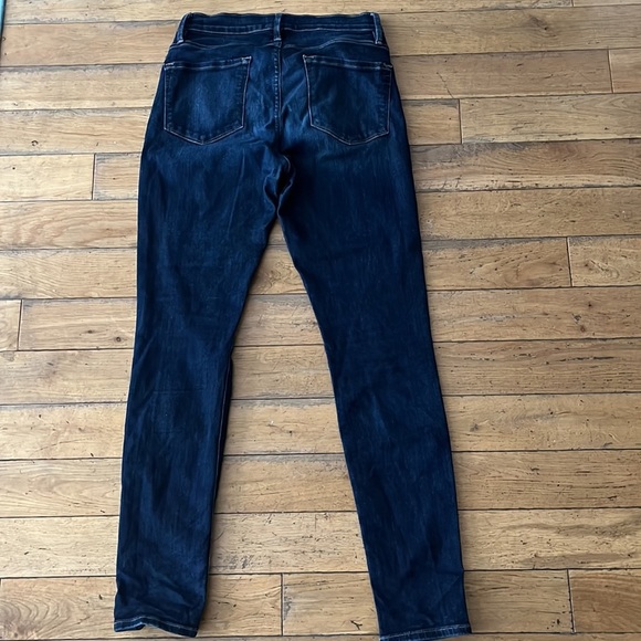 FRAME LE SKINNY DE JEANNE size 28 - Picture 4 of 4